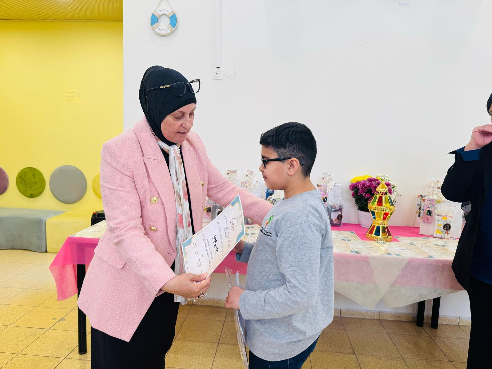 تكريم 38 حافظ لسور من جزء عمّ  في مدرسة أجيال الابتدائية في جلجولية 